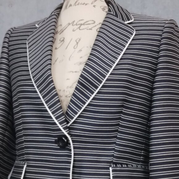 Tahari | NWT Textured Stripe Single Button Blazer Jacket Blue Black | Size 6 - Picture 2 of 9